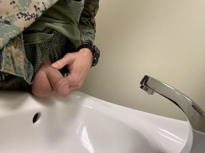 Whoโs gonna suck out that last piss drip and clean up this sink Whoโs gonna suck out that last piss drip and clean up this sink