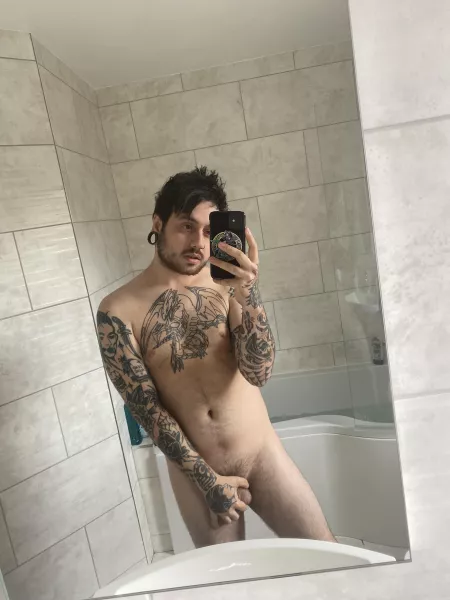 Whoβs joking me in the tub