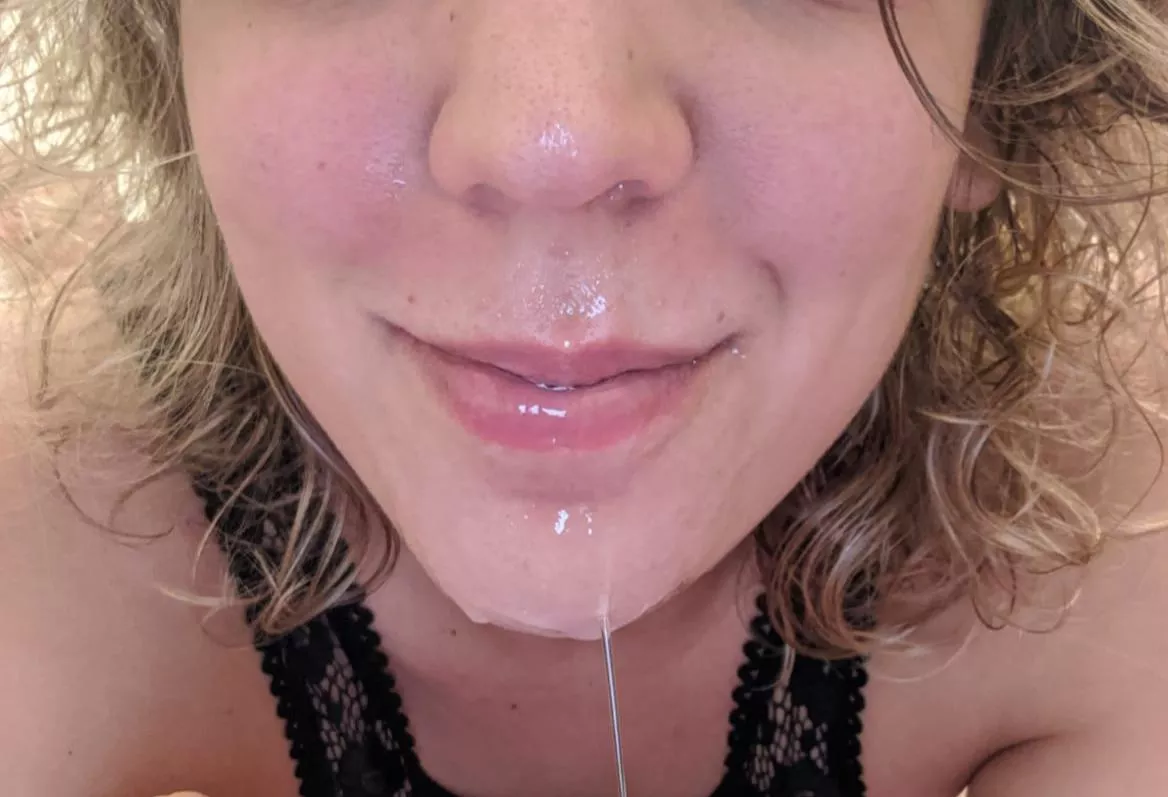 Who's putting another load on my face?? The more the better Who's putting another load on my face?? The more the better