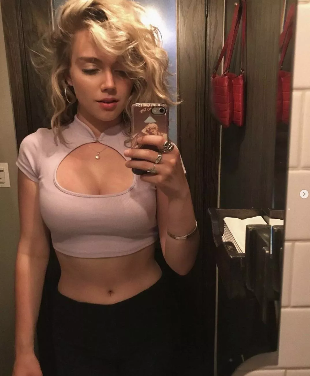 Whos this? Ty in advance Whos this? Ty in advance