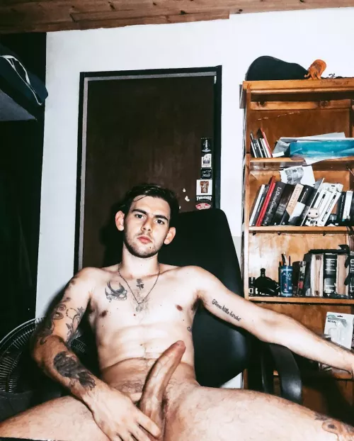 Who’s up? I can’t sleep cum get some fun