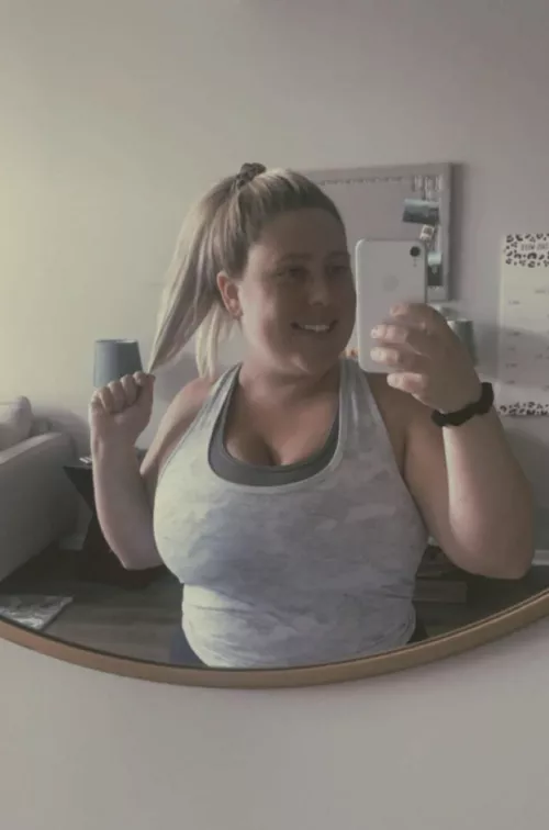 Who’s wants to see her huge tits? Kik flixster10 with ASL for more