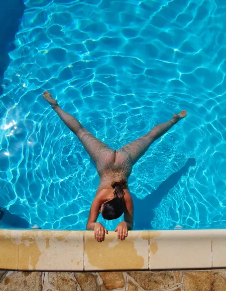 Why bother with bikinis ? Why bother with bikinis ?