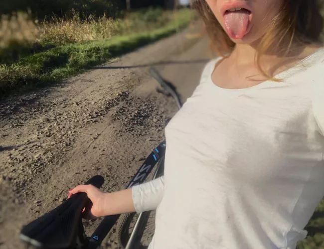 Why everything reminds me of you? [F]