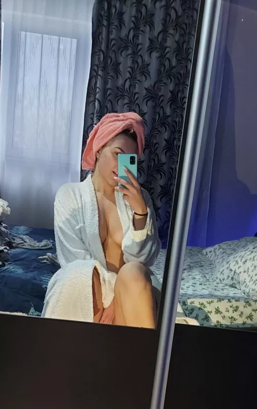 Why was I showering alone? I want a showerbuddy ๐คช Why was I showering alone? I want a showerbuddy ๐คช