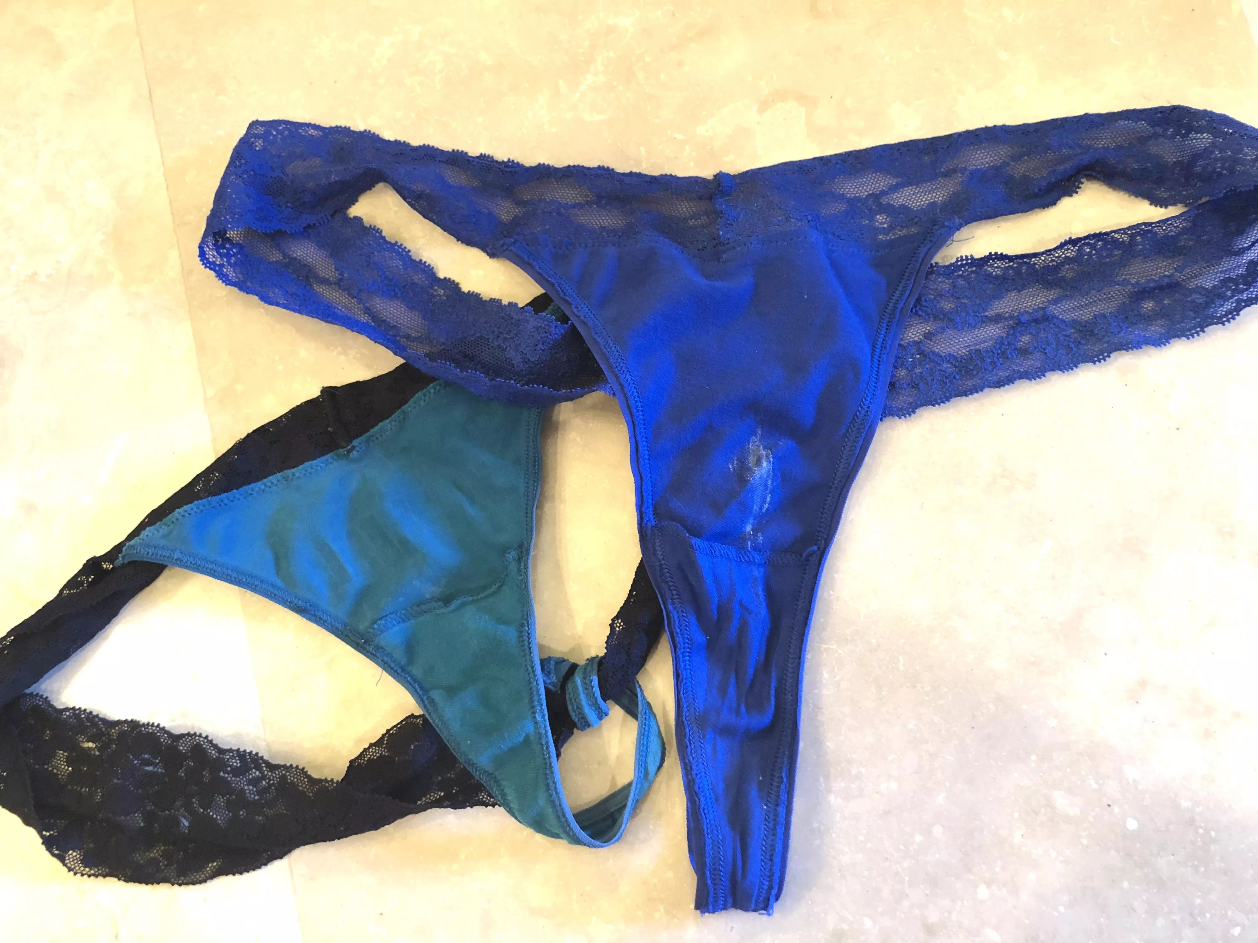 Wife on right and SIL on left 😍