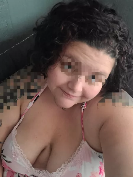 Wife showing off for everyone here Wife showing off for everyone here