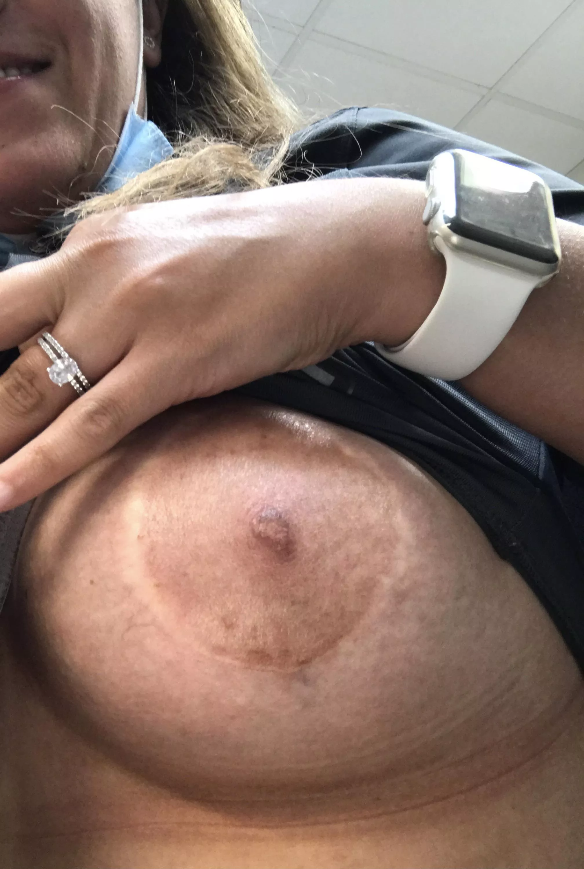 Wife showing off while at work. I asked won’t your coworkers see she said yes and sent me this 😈 Wife showing off while at work. I asked won’t your coworkers see she said yes and sent me this 😈