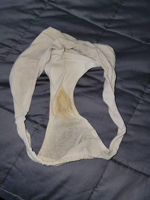 Wife's 3 day wear - super smelly!