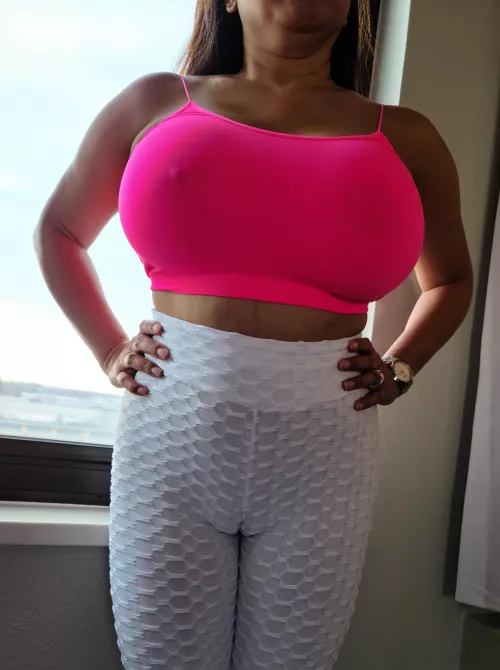 Wife's boobs and cameltoe [image]