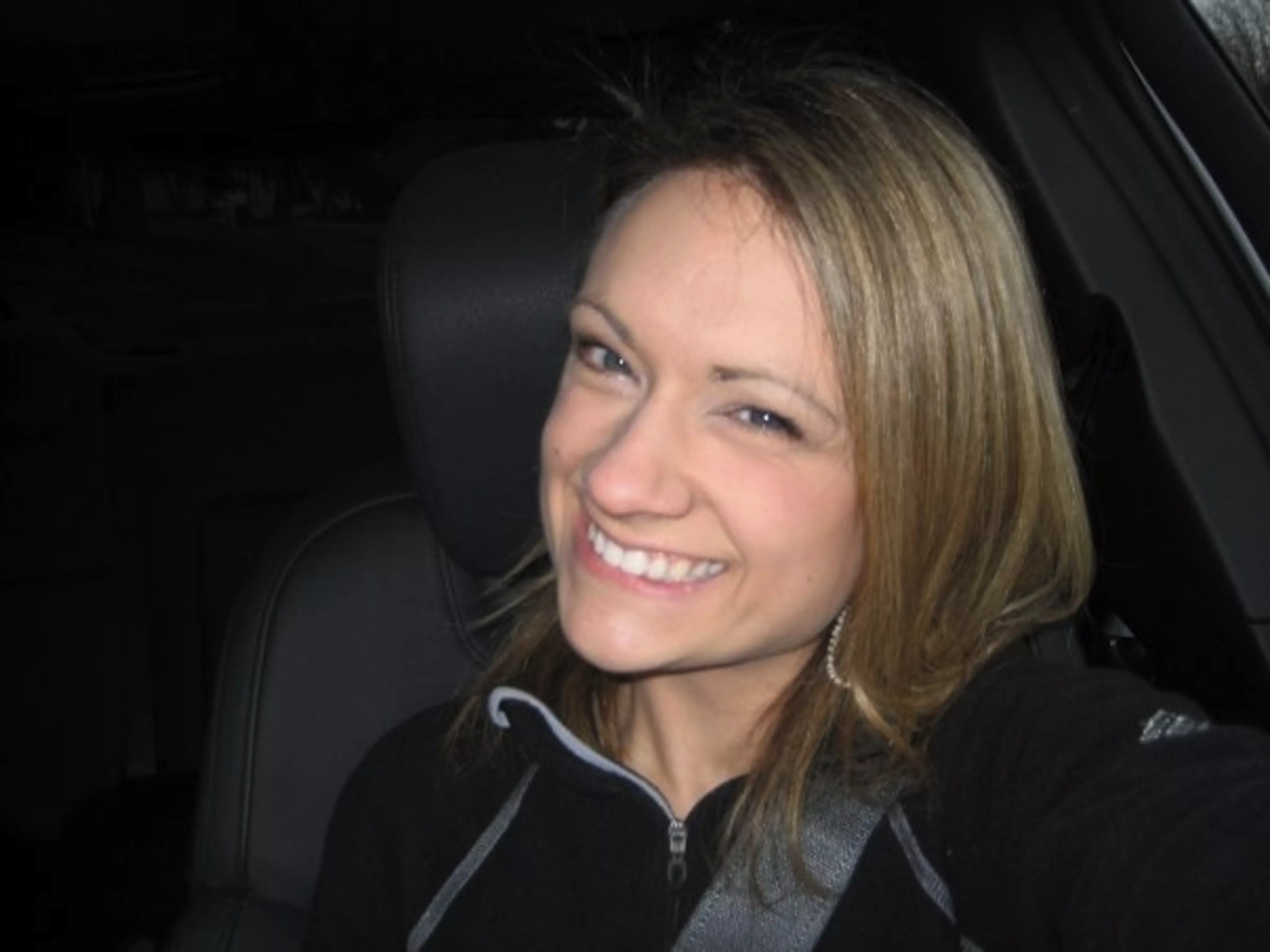 WIFE'S SELFIE WIFE'S SELFIE