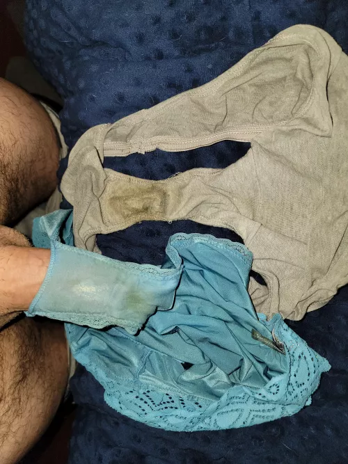 Wifes's smelly dirty panties left for me to play with - gusset fucking Wifes's smelly dirty panties left for me to play with - gusset fucking