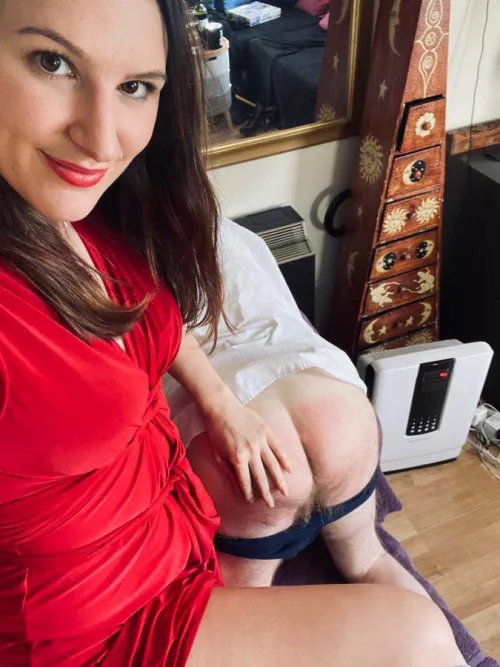 Will you be my submissive slave.......?🥰🥰