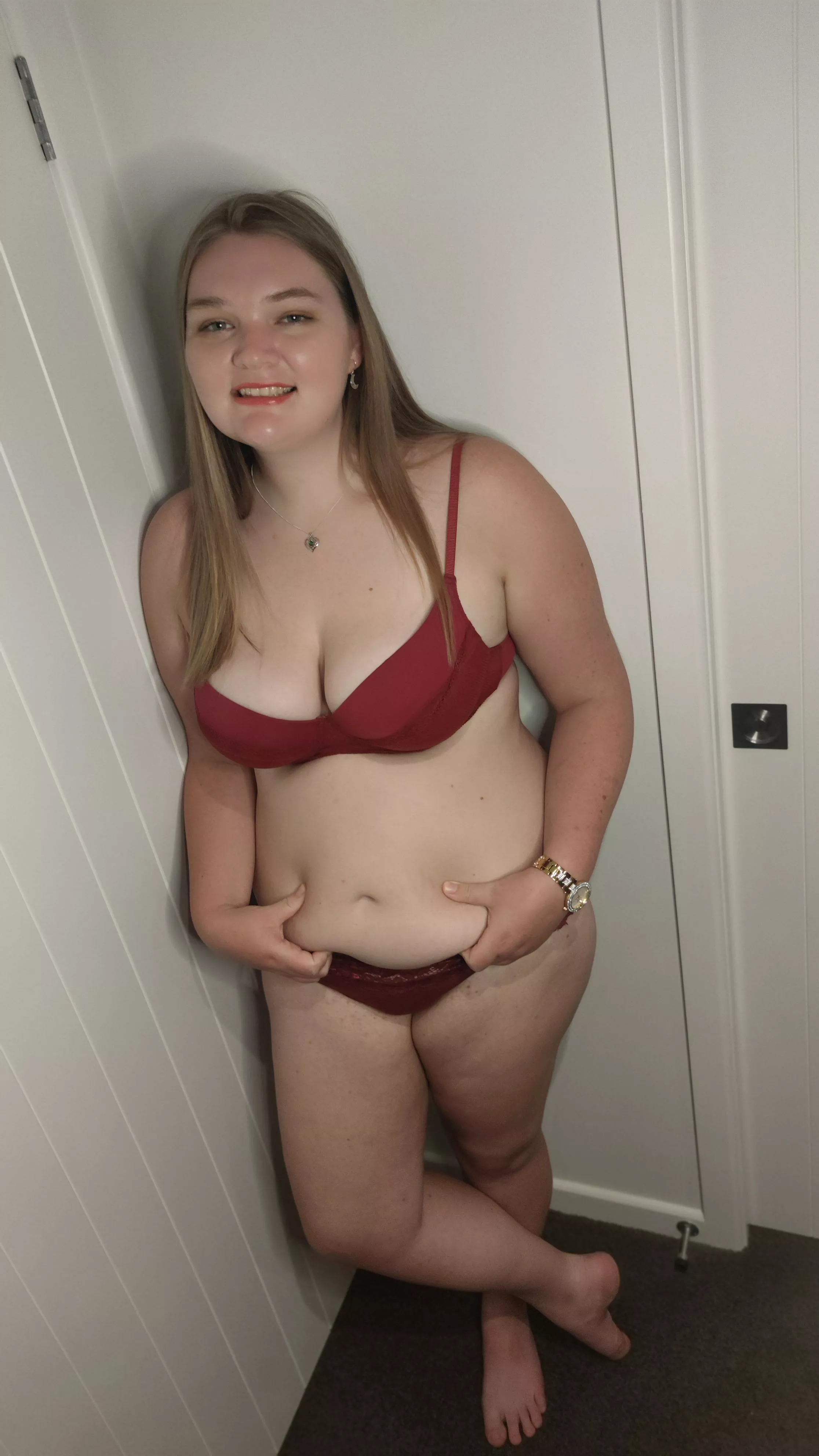 Will you help me squeeze it? 🥺