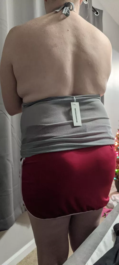 Will you pull up my skirt and cum on my ass for me?