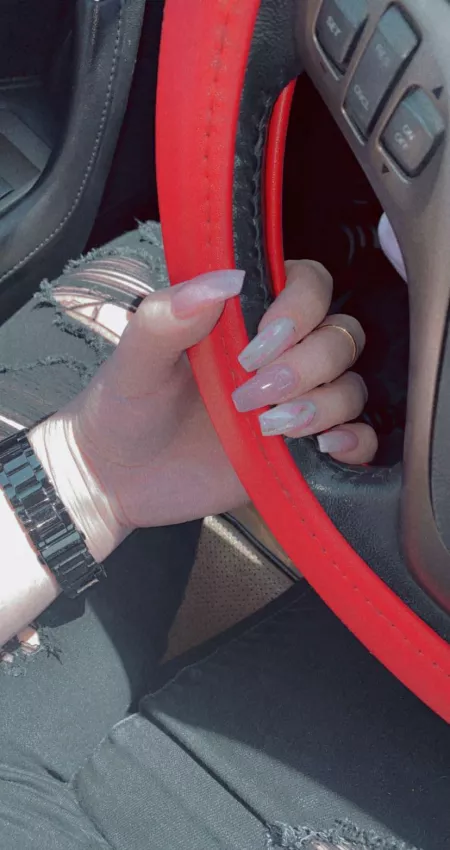 wish i had my hand around your cock instead ?