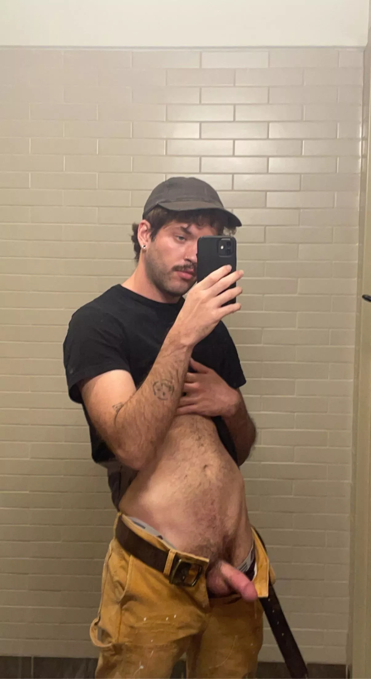 Wish someone would come suck me on my break 🤤