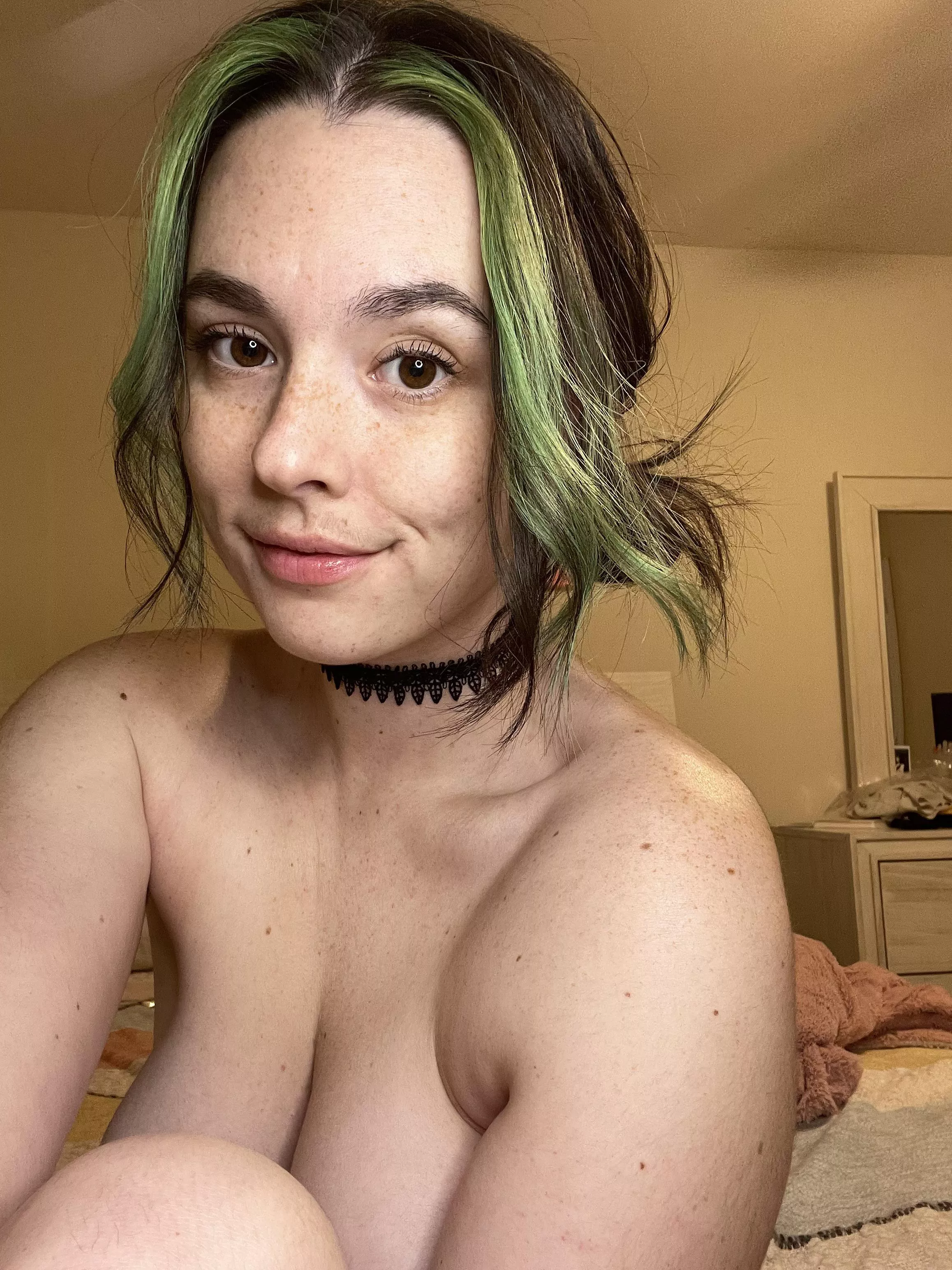 Wish something else was choking me 😈