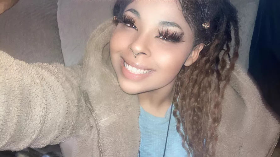 Wish you could see more :( obsessed with these lashes tho Wish you could see more :( obsessed with these lashes tho