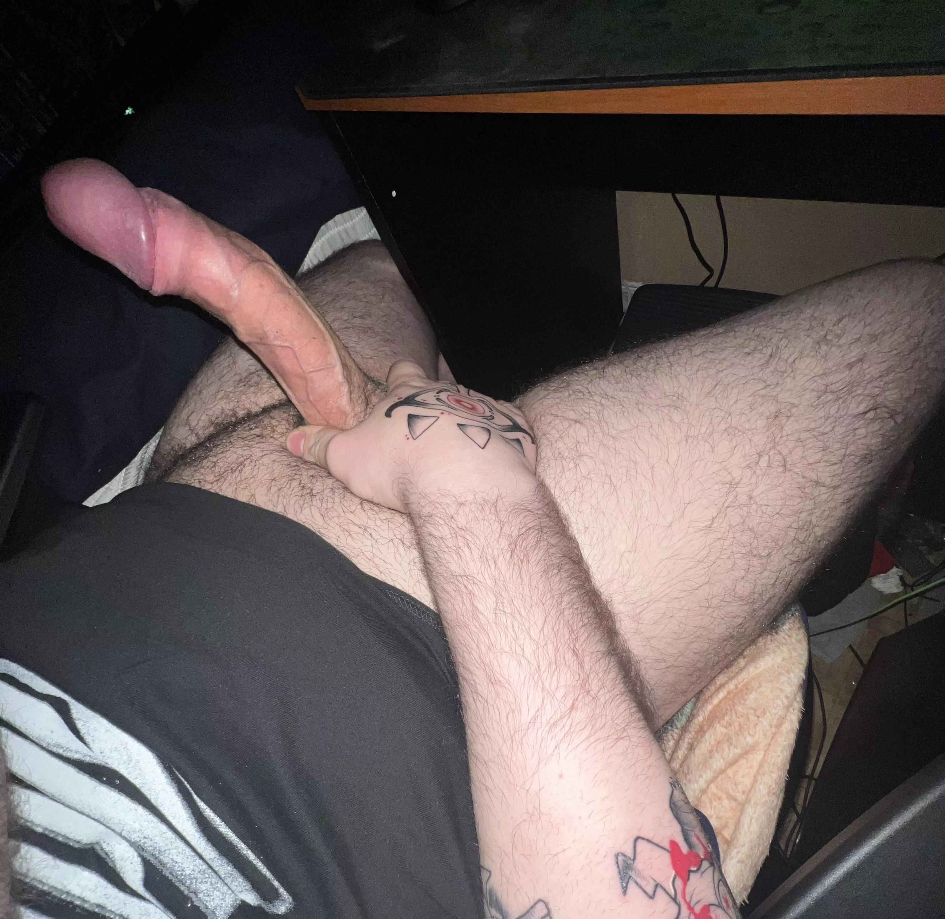 Wishing someone was on their knees in front of me right now 😈