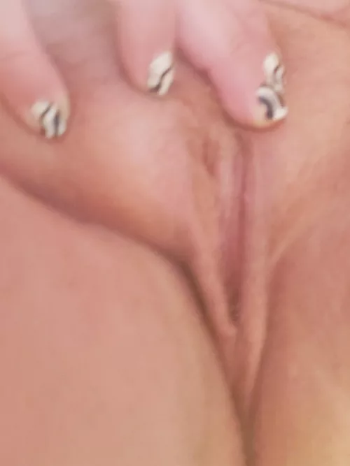 With the colder weather, remember to bring your pussies inside π»..Happy Hump Day!