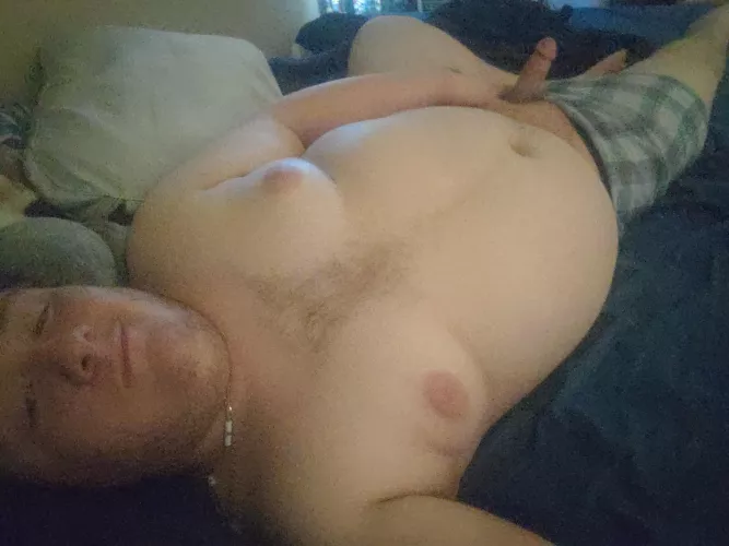 Woke up like this. Wish i could have someone in bed with me π