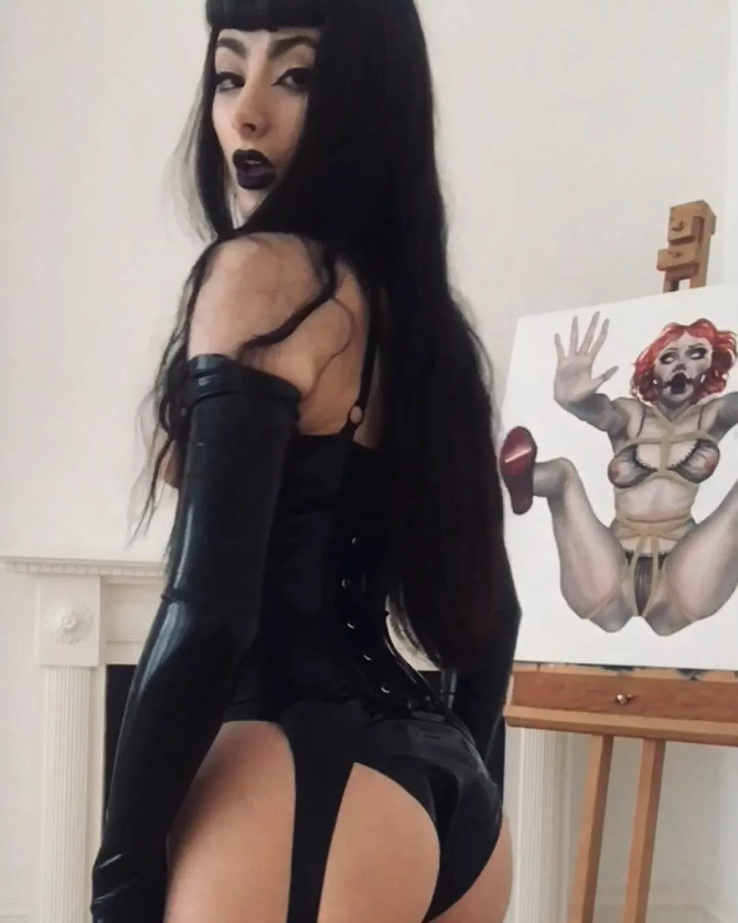 Woman of dark desires Woman of dark desires