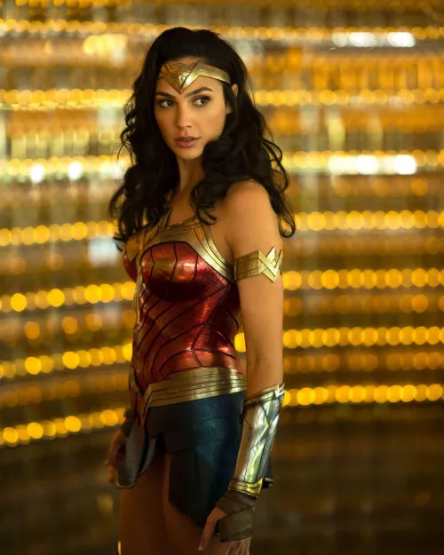Wonder Woman Gal Gadot has me feeling weak