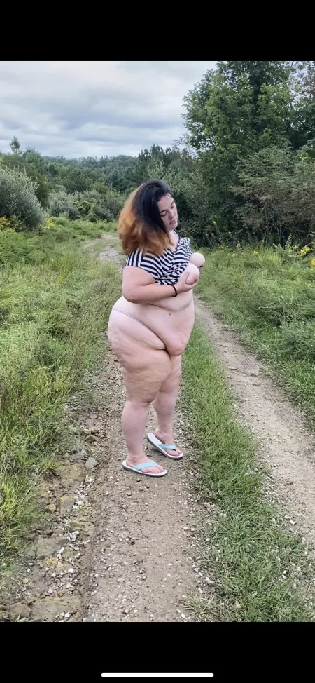Wonβt you cum play with me in the woods?