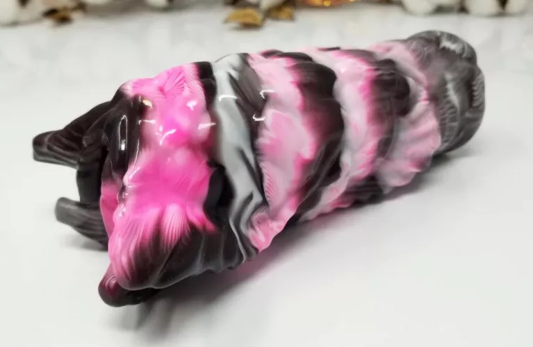 Woooh! Just got my first indie toy from HPE!! Woooh! Just got my first indie toy from HPE!!