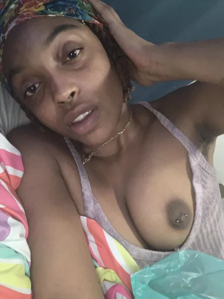 Woops 😅, pierced nips are always popping out to say hi