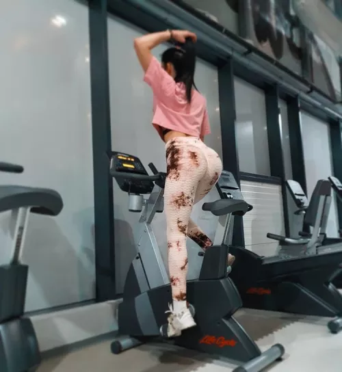 Work me out some more!! 🍑