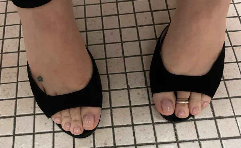 Work toes Work toes