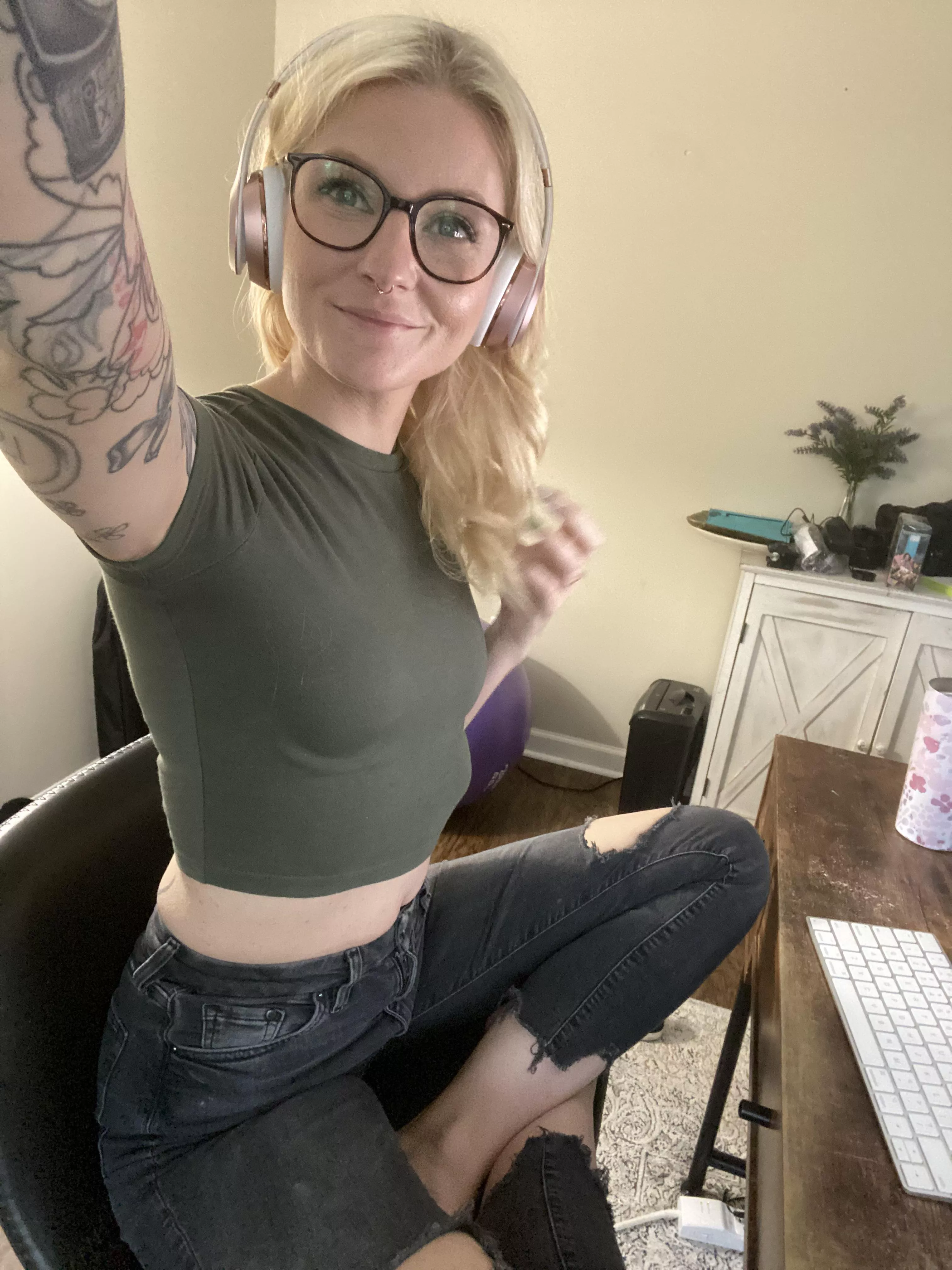 Working now but Daddy is taking me bowling later 🤗