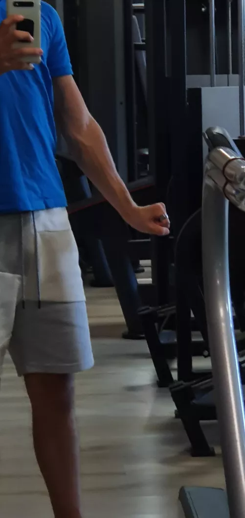 Working out my forearms today Working out my forearms today