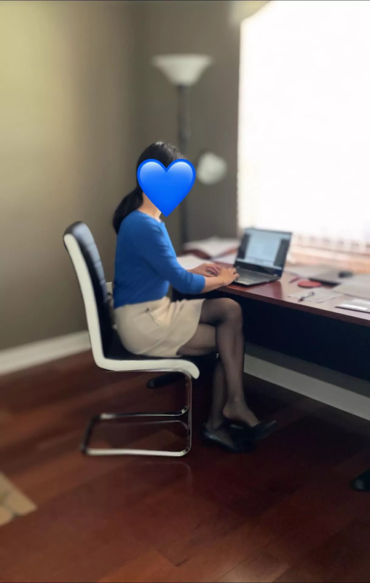 Working very hard this week 😭 someone save me! 🥺 Working very hard this week 😭 someone save me! 🥺