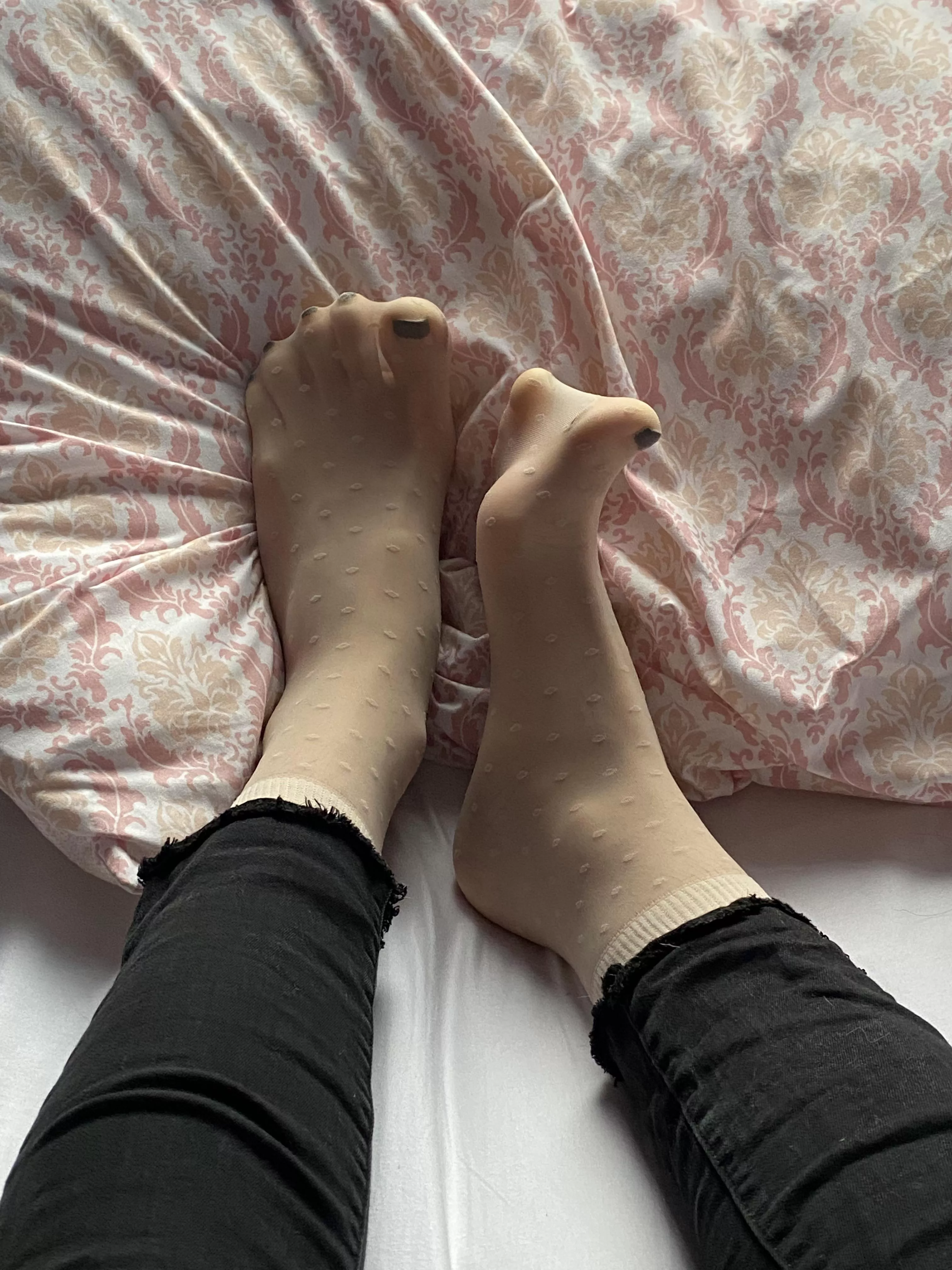 Worn through my morning shift, delicious and smelly ✨ want them?