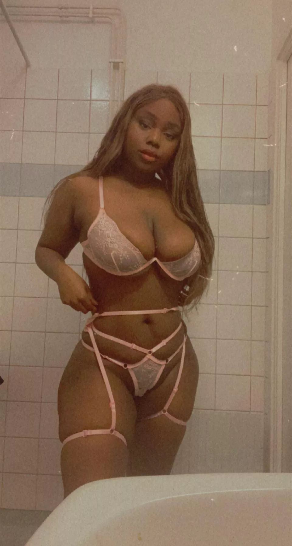 Worship me whitebois😤