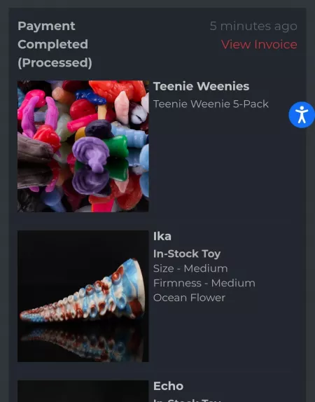 Would anyone be interested in this Ika? It's gorgeous and I'd love to keep it, but I only really bought it so that I could reach the limit for my toys to be shipped out 😭