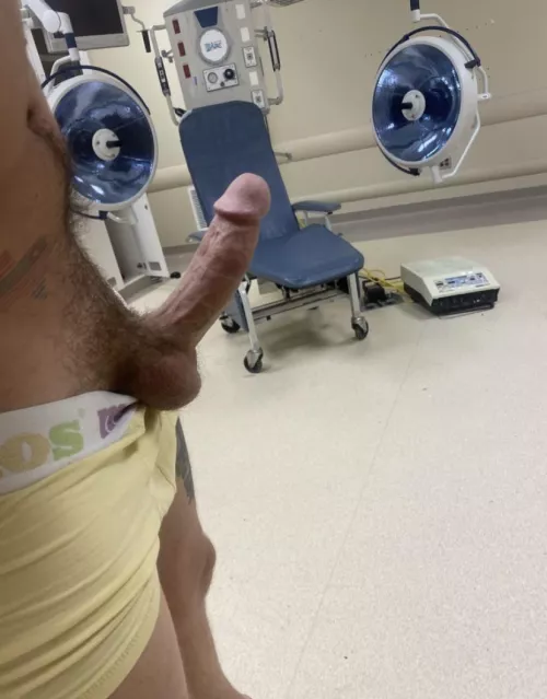 Would anyone let me operate on your insides with this in this abandoned operating room? 😈