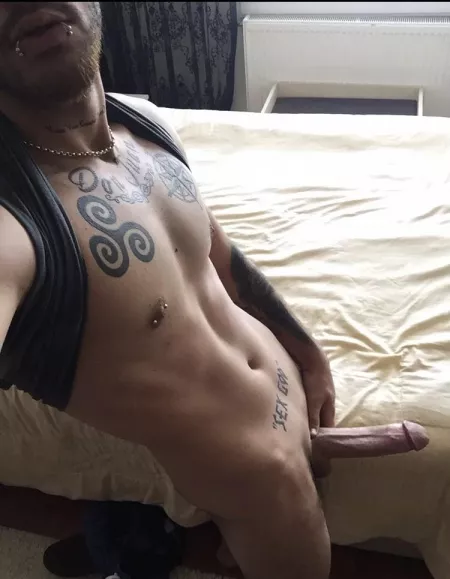 Would anyone really want to suck me โtill the last drop ? ๐๐ฆ๐