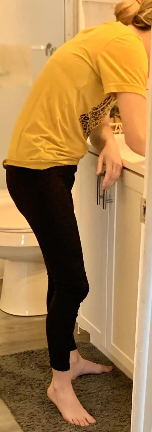 Would anyone want to fuck and dominate my MILF wife?