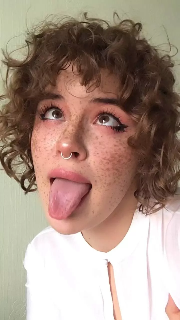 Would be my senpai😳? link in bio and bellow Would be my senpai😳? link in bio and bellow