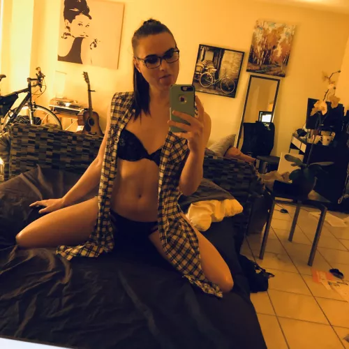 Would I make a good girlfriend? Would I make a good girlfriend?