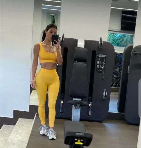 Would love to have her sit on my face after her gym sesh ππ Would love to have her sit on my face after her gym sesh ππ