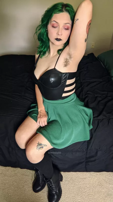 would take me out in this outfit? even with these hairy pits out?? π₯Ί