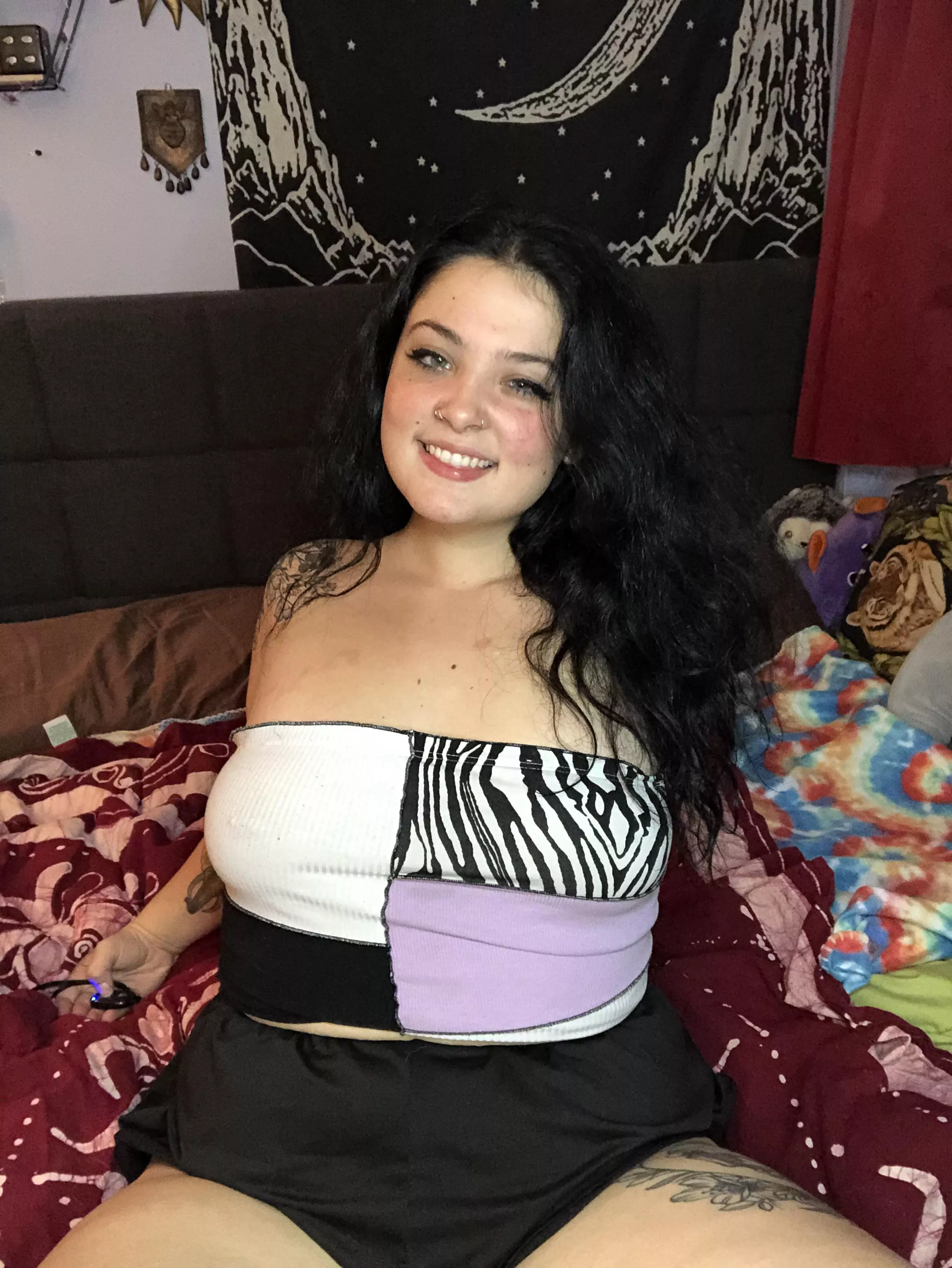 would u join me in bed if i asked real nicely? would u join me in bed if i asked real nicely?