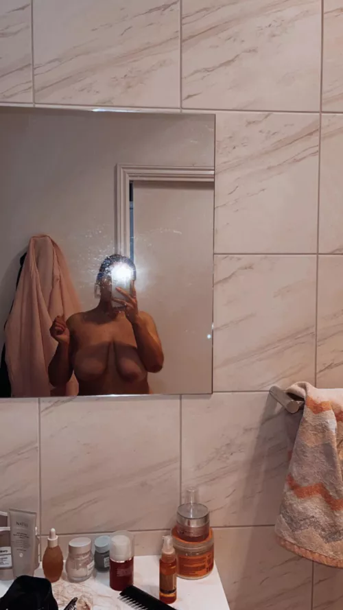 Would u like to suck on these while I ride you 😈 follow for more nudes and videos https://linktr.ee/Skylaharris 🌶 50% for the next 20subs