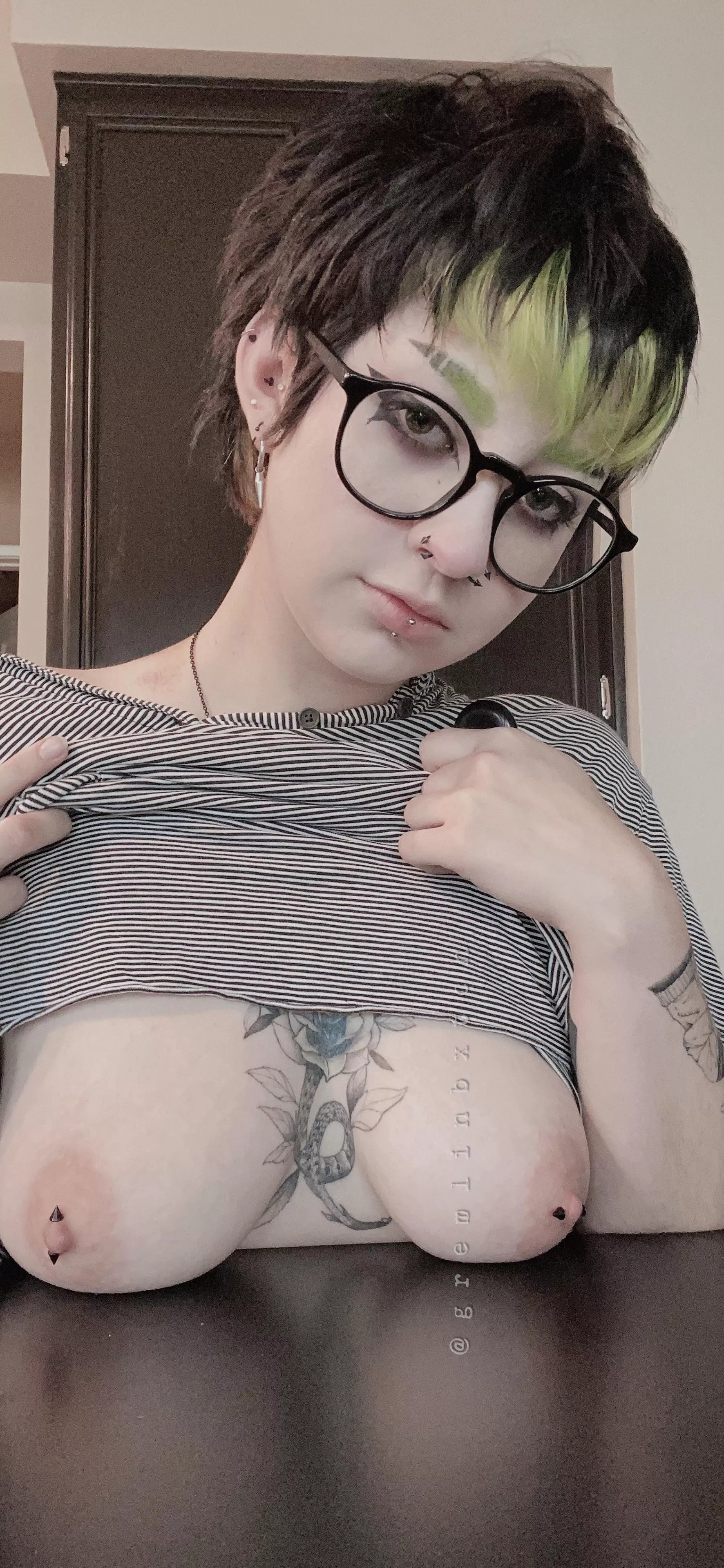 Would ya suck ‘em? Would ya suck ‘em?