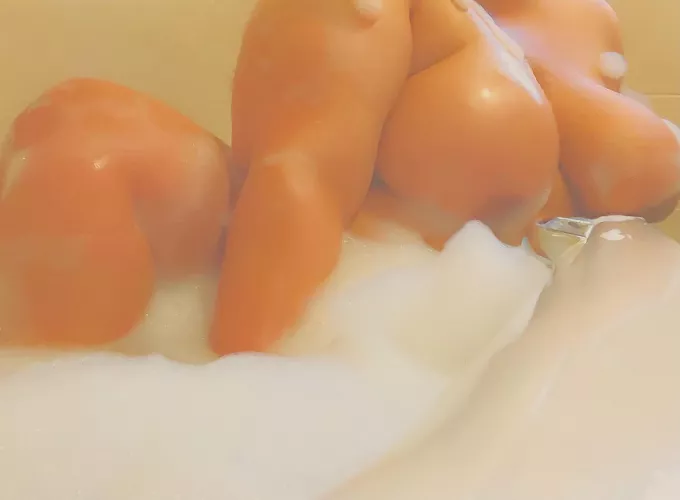 Would you bath with mommy?